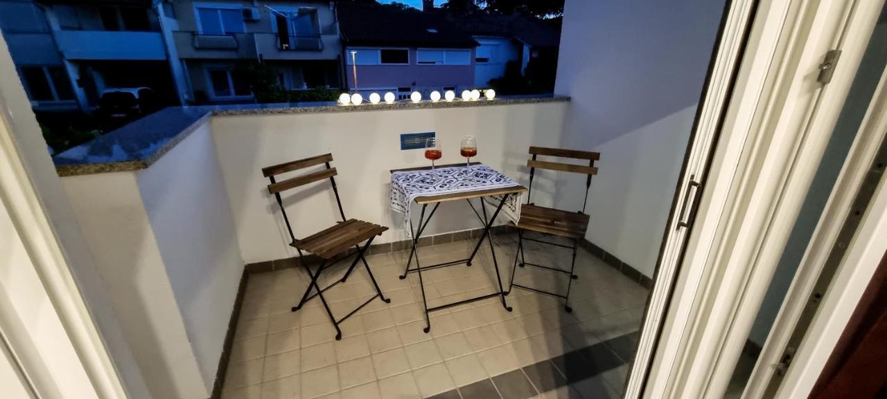 Apartment Lucky 7 伊佐拉 外观 照片