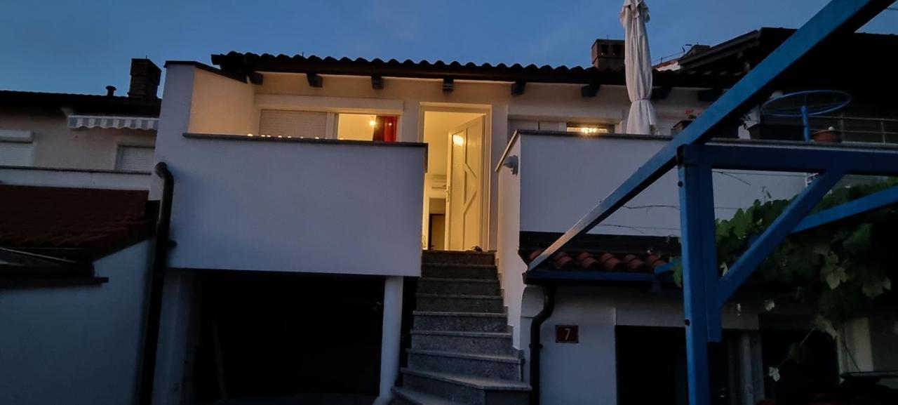 Apartment Lucky 7 伊佐拉 外观 照片