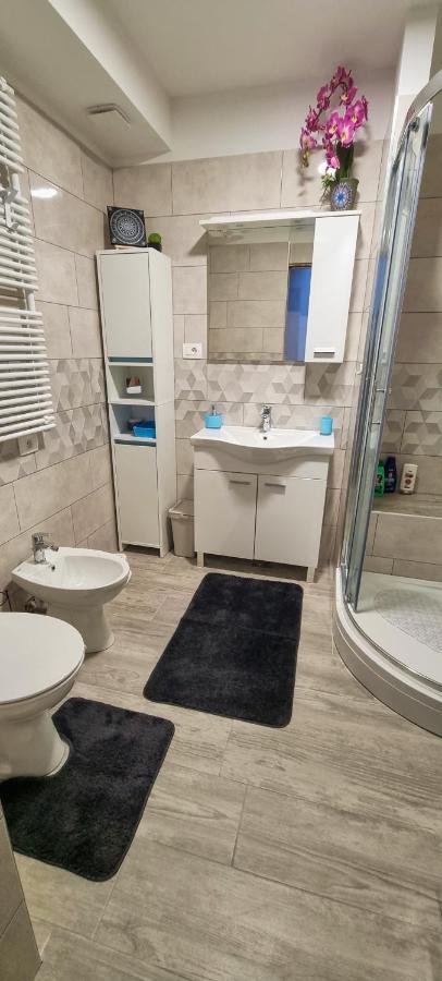 Apartment Lucky 7 伊佐拉 外观 照片